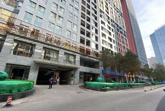 Гостиница Yue Collection Hotel (Kunming Colorful Gate)
