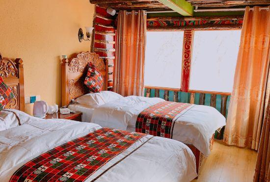 Гостиница Danba Jiarong Renjia Inn