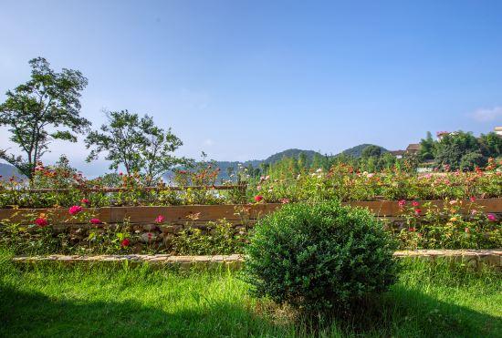 Hotel Just Life Inn (Zixing Dongjiang Lake Bailang Scenic Spot)