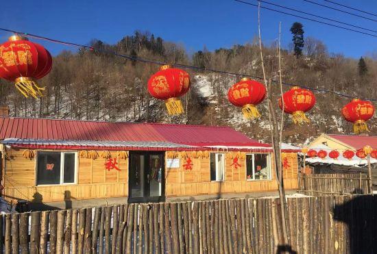 Гостиница Qiuqu Donglai Inn