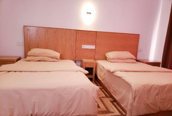 Гостиница Zhongxiang Dingtaifeng Hotel