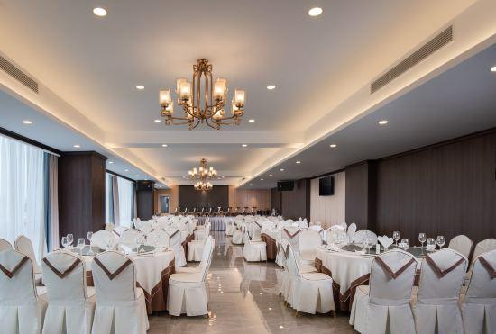 Гостиница Vienna International Hotel (Mianyang Zhongyuan Square High Speed Railway Station)