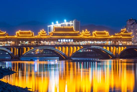 Lang Qiao Yinxiang Yucheng Hotel