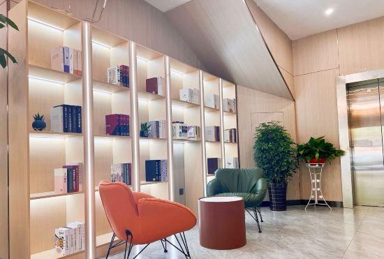 Гостиница Ruit Hotel (Baixian Square Polka Branch)