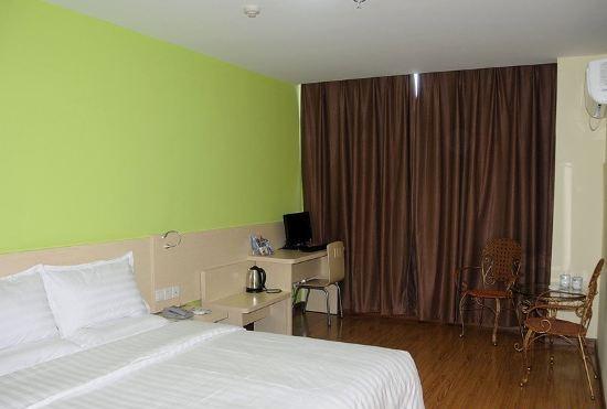 Гостиница 7 Days Inn (Shucheng Meihe East Road)