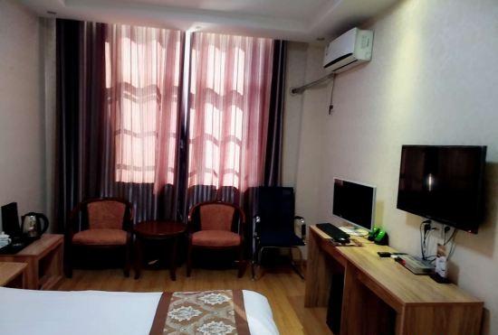 Гостиница Linyi Xinjiahua Express Hotel