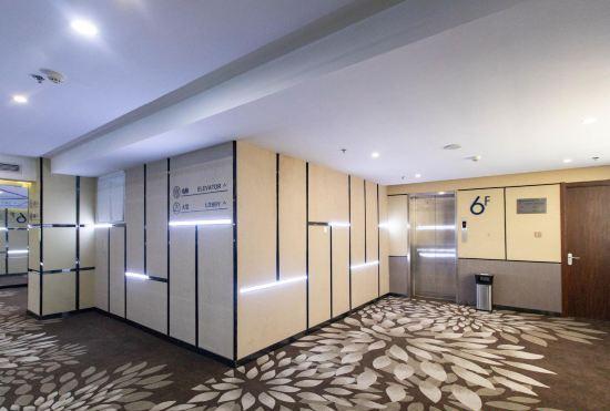 Гостиница Starway Hotel (Linyi University)