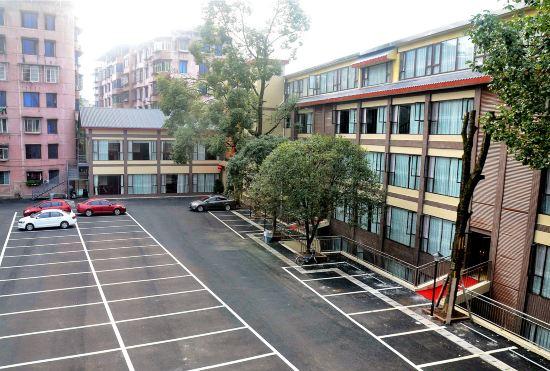 Yafu Hotel
