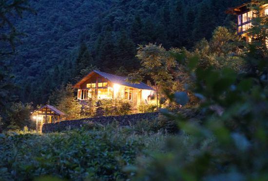 Hotel The Heart of the Mountains Jiaxiuyan Homestay