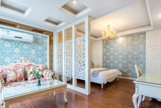 Гостиница Wuyue Yuexin Hotel (Jiashan Railway Station SMP Xingyuecheng Branch)