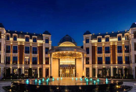 Гостиница Zhengzhou Qianna Hotel Splendor Donglin Lake