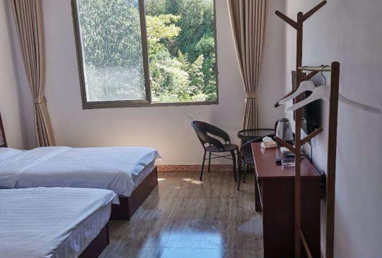 Гостиница Lijia Inn, Yujing