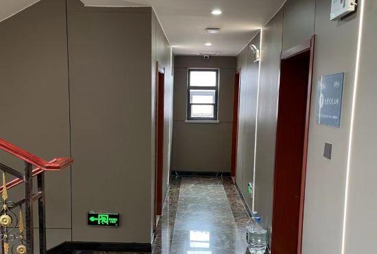 Гостиница Linyi Xinze Business Hotel