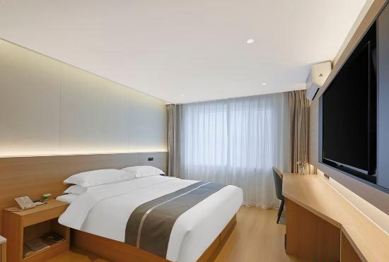 Гостиница Zhoushan Island Hotel (Yanji Department Store East Market Branch)