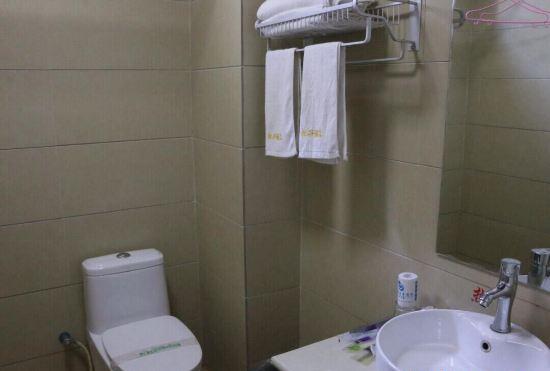 Гостиница Luoping Zhenxing Hotel