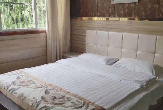 Гостиница Lu'an Wanhe Business Hotel