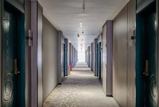 Гостиница Gujing Junlai Hotel (Tiantian Runcheng Plaza)
