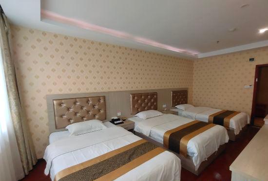 Гостиница Libo Hotel (Deng Enming Plaza)