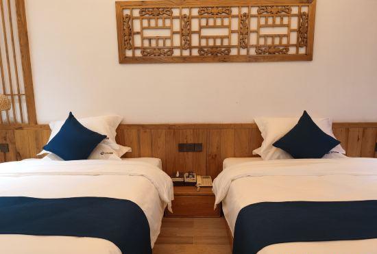 Hotel Xingyi Wanfenglin·Shilong Youke B&B (Shilong Kangyanggu Branch)