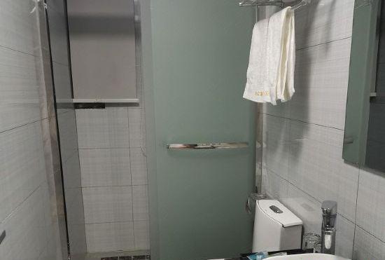 Lu'an Chaohong Business Hotel