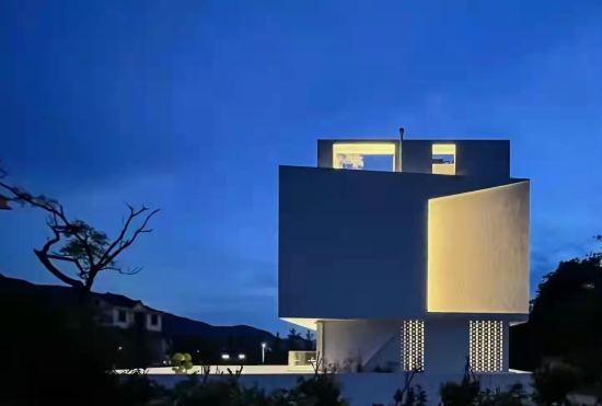 Hotel Xiangshan Shifang·White Impression