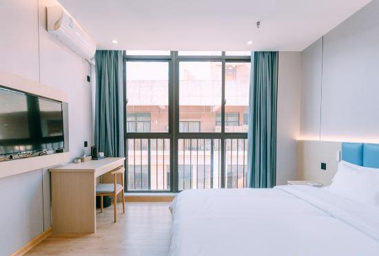 Qingmu Hotel (Wuhu Sanshan Times Square Branch)