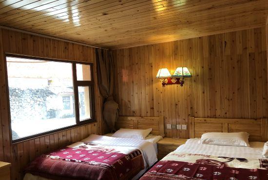 Hotel Songpan Linyun Mountain Residence