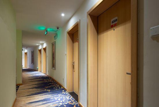 Гостиница Jushang • Today Hotel