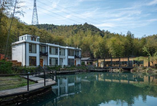 Hotel Anji Fanyin Half Mountain Wild Luxury Private Hot Spring Resort Villa