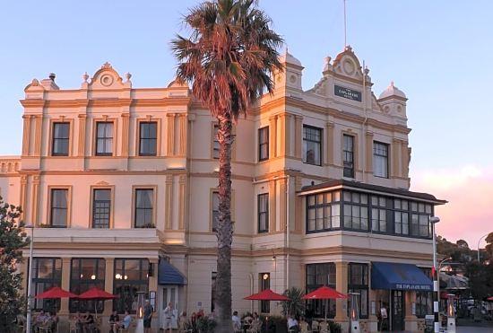 Гостиница The Esplanade Hotel