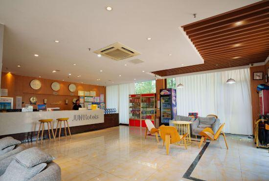 Гостиница Junyi Chain Hotel