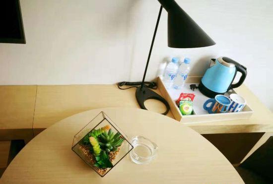 Yishang Hotel (Changsha Gaoqiao North Subway Station Wanjiali Branch)