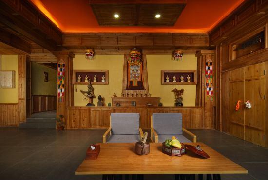 Гостиница Zangbo Jingshe B&B (Kangding Xinduqiao Branch)
