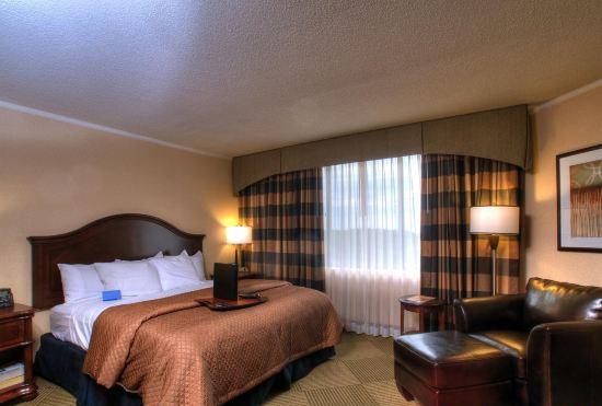 Гостиница Embassy Suites by Hilton Baltimore at BWI Airport