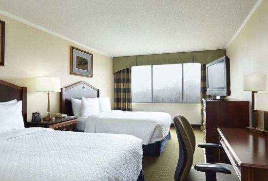 Hotel Embassy Suites by Hilton Baltimore at BWI Airport