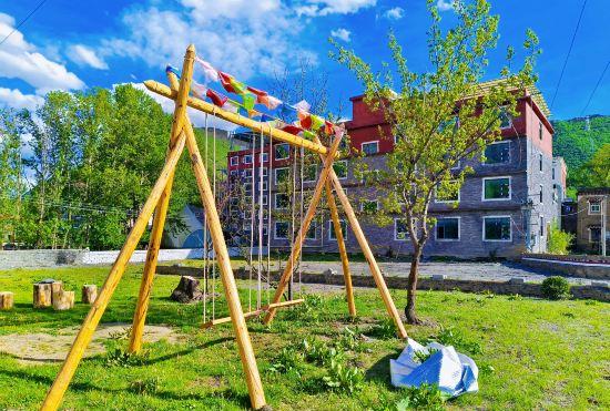 Гостиница Nopeiling Homestay (Kangding Xindu Bridge Branch)