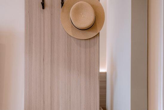Гостиница Junlan Elegant Residence Hotel (Erhai Park Branch near Dali High-speed Railway Station)