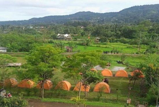 Hotel Puncak Camp Hills