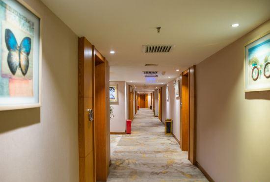 SURPASS HOTEL