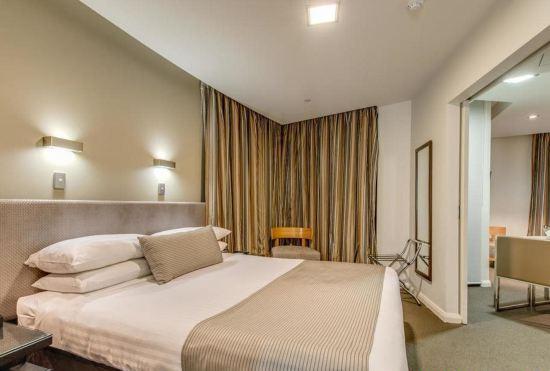 Hotel Mantra on Collins Hobart