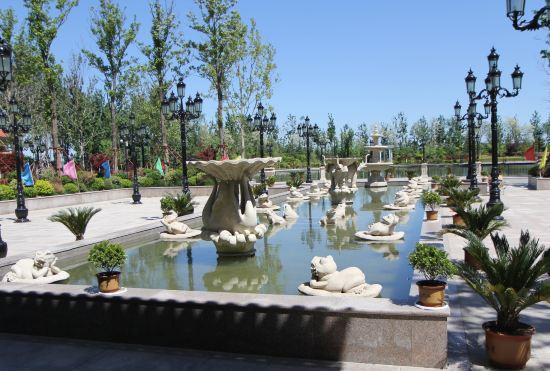 Гостиница Laixi Bailu Lake Jialan Hot Spring Resort