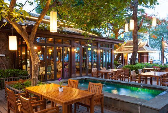 Hotel Raya Resort Beach front - The Most Green Resort in Cha-Am