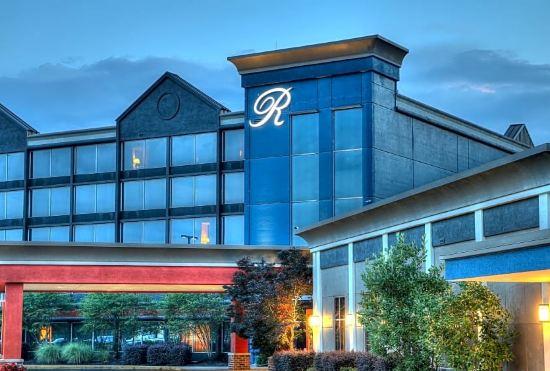 Гостиница The Ramsey Hotel and Convention Center