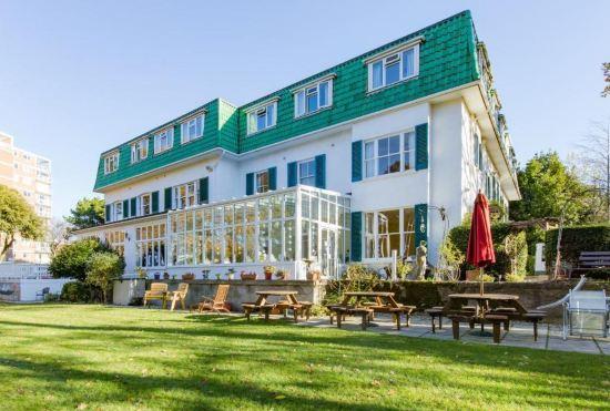 Гостиница The Grove Hotel