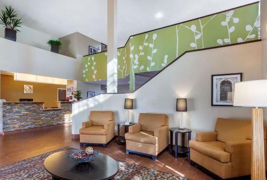 Гостиница Eod SureStay Hotel by Best Western Mesa Superstition Springs