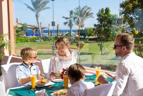 Гостиница Three Corners Happy Life Beach Resort