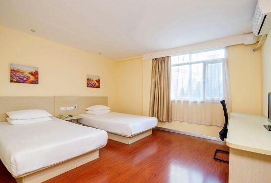 Гостиница Hanting Hotel (Linhai Chonghemen)