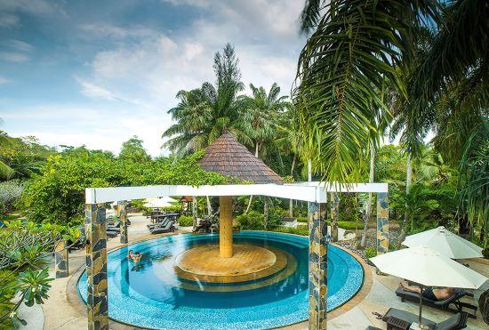 Гостиница The Hotspring Beach Resort & Spa