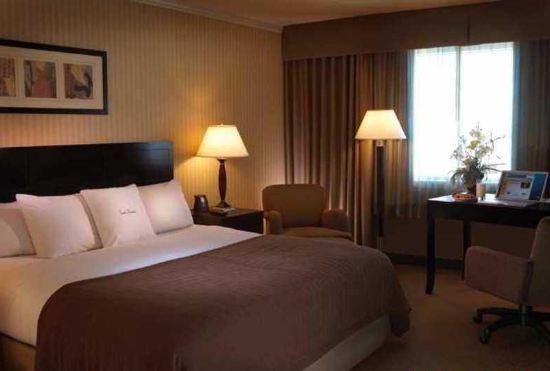 Гостиница DoubleTree by Hilton LAX - El Segundo