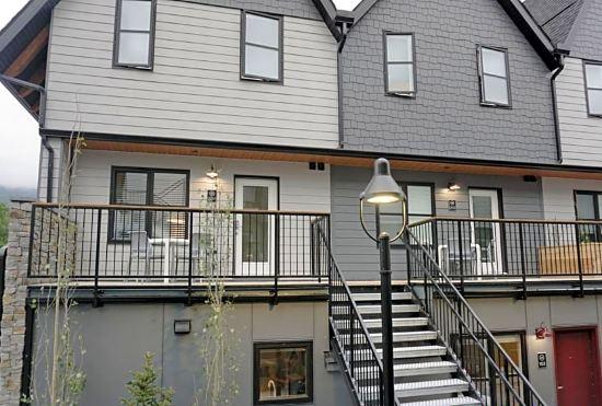 Гостиница Basecamp Resorts Canmore